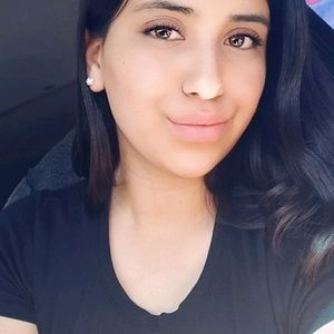 Meet your Posher, Karina